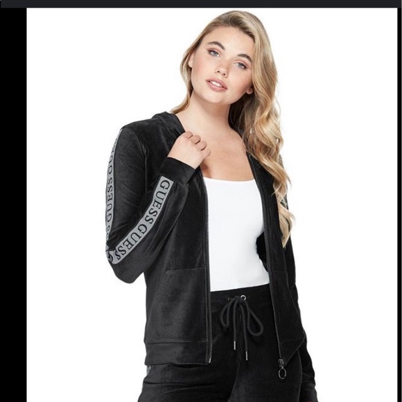 Guess Hoodie - Picture 10 of 12